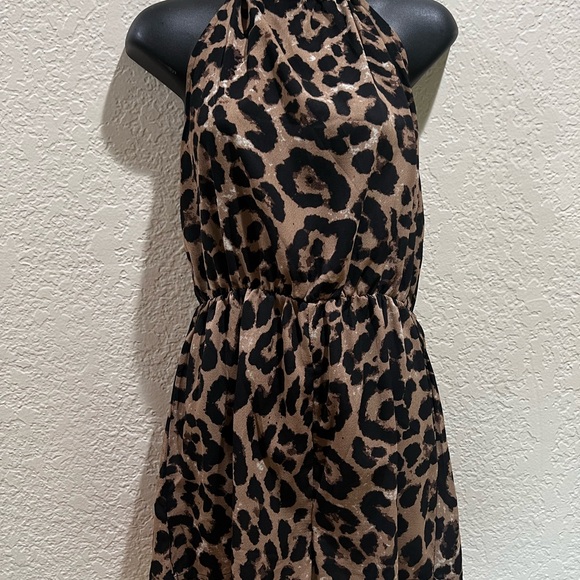 Leopard Romper - Picture 3 of 11